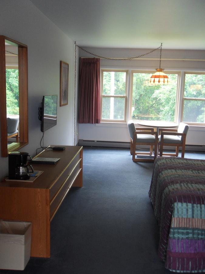 Comstock Park Swan Inn Motel מראה חיצוני תמונה